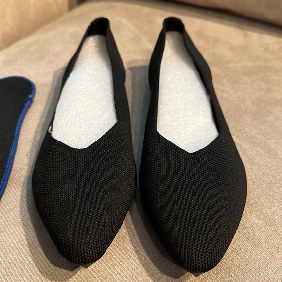 Black Woven Pointed Flats - Picture 2 of 4
